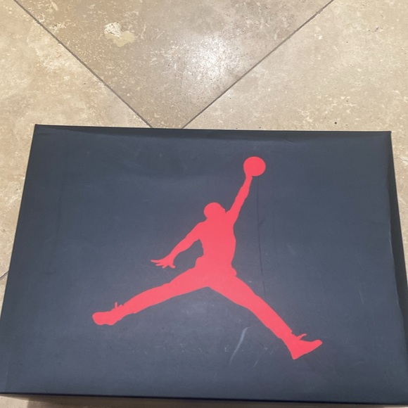 Air Jordan 3’s “Midnight Navy” - Picture 8 of 8